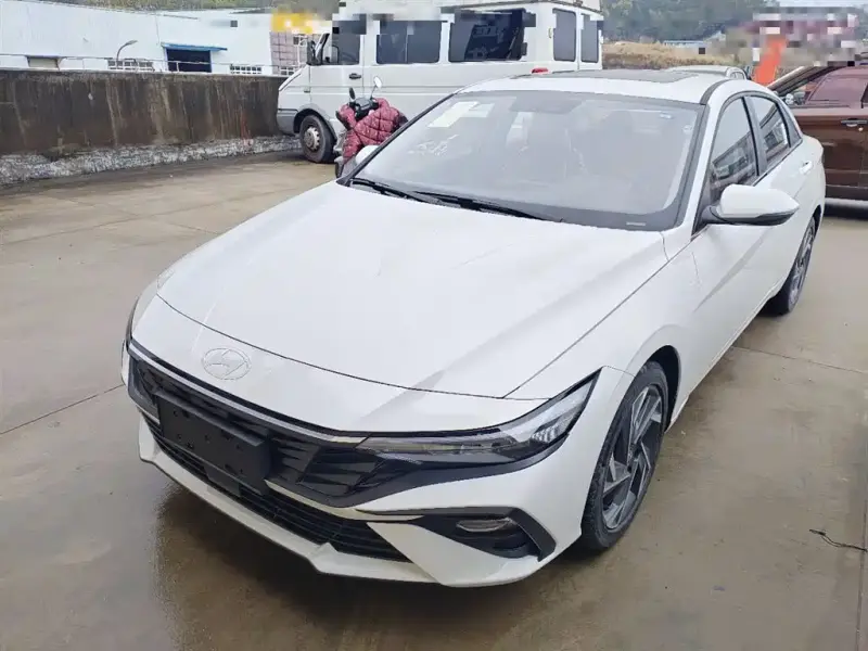Hyundai Elantra