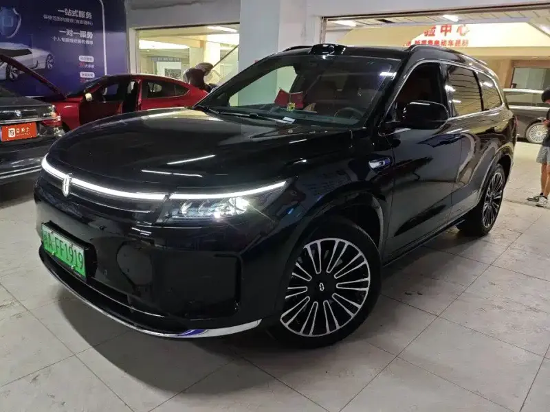 AITO M7