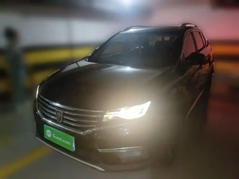 Roewe MG HS (RX5)