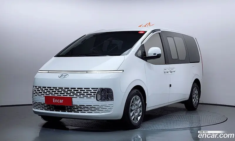 Hyundai Staria