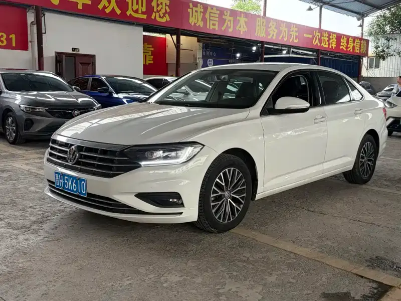 Volkswagen Sagitar