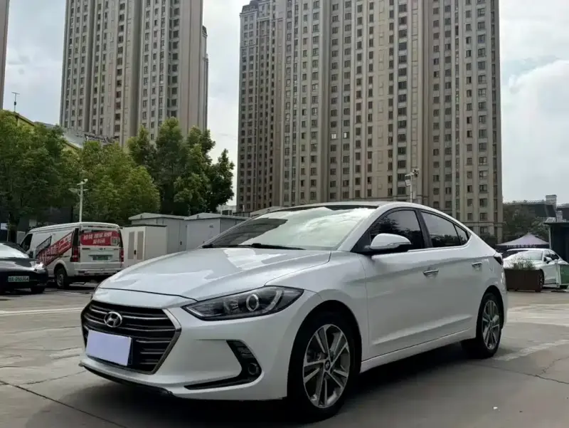 Hyundai Elantra