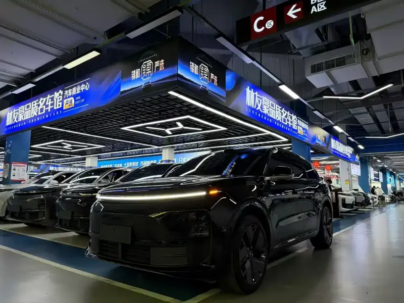 Li Auto L6