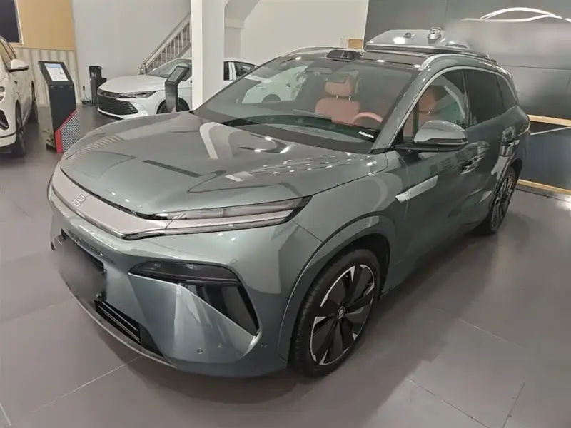 BYD Tang L
