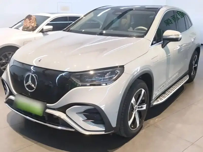 Mercedes-Benz EQE SUV