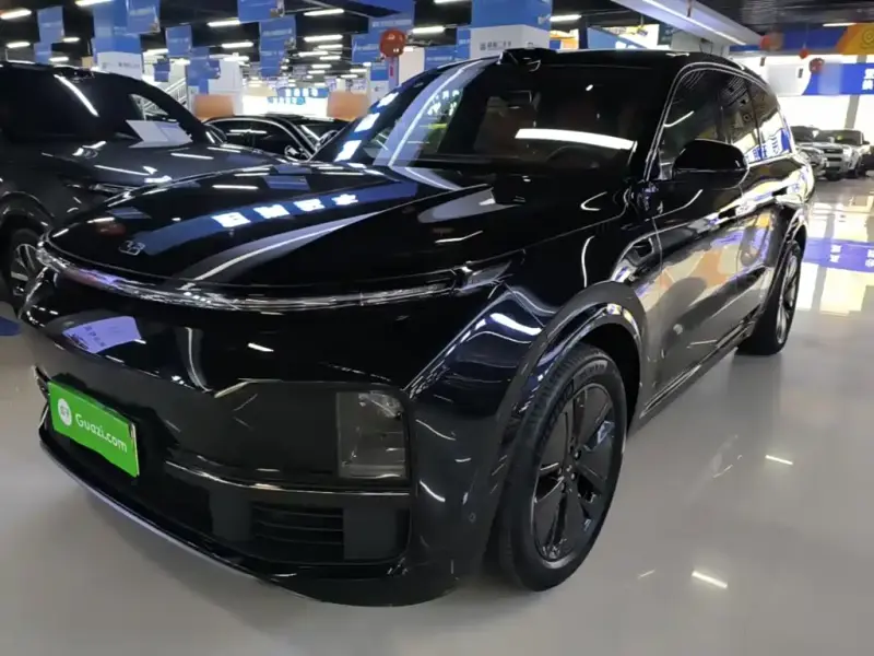 Li Auto L8