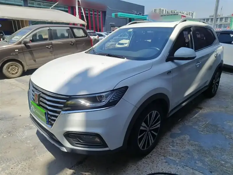 Roewe MG HS (RX5)