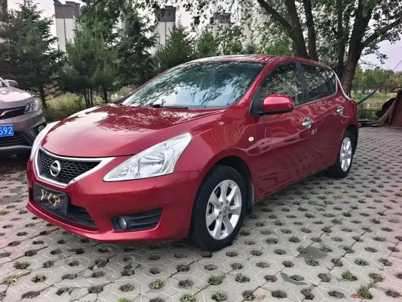Nissan Tiida