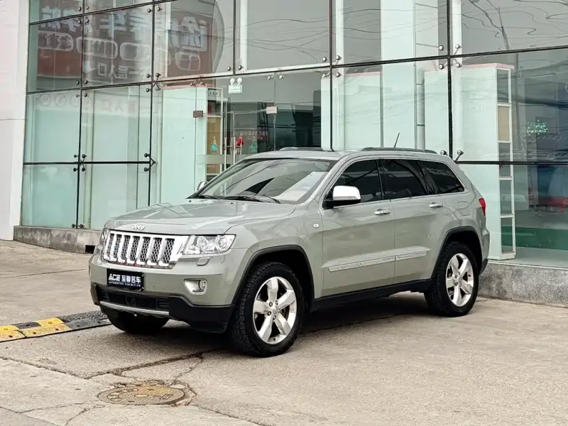Jeep Grand Cherokee (Import)