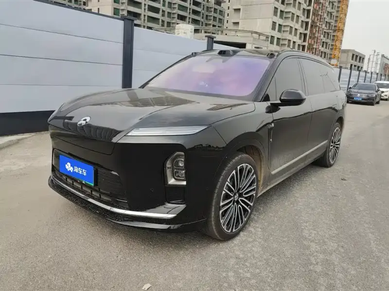 NIO ES8