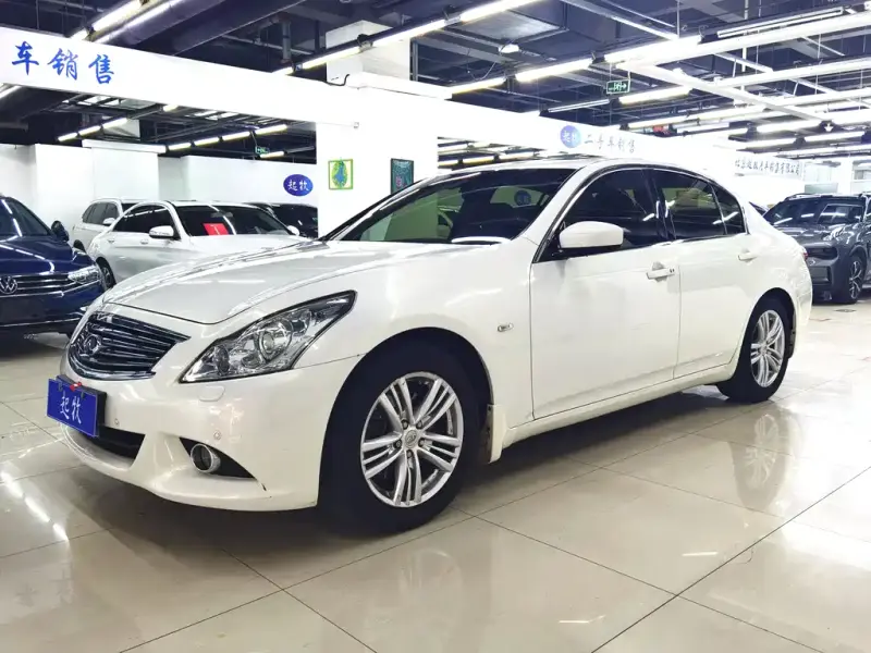 Infiniti G