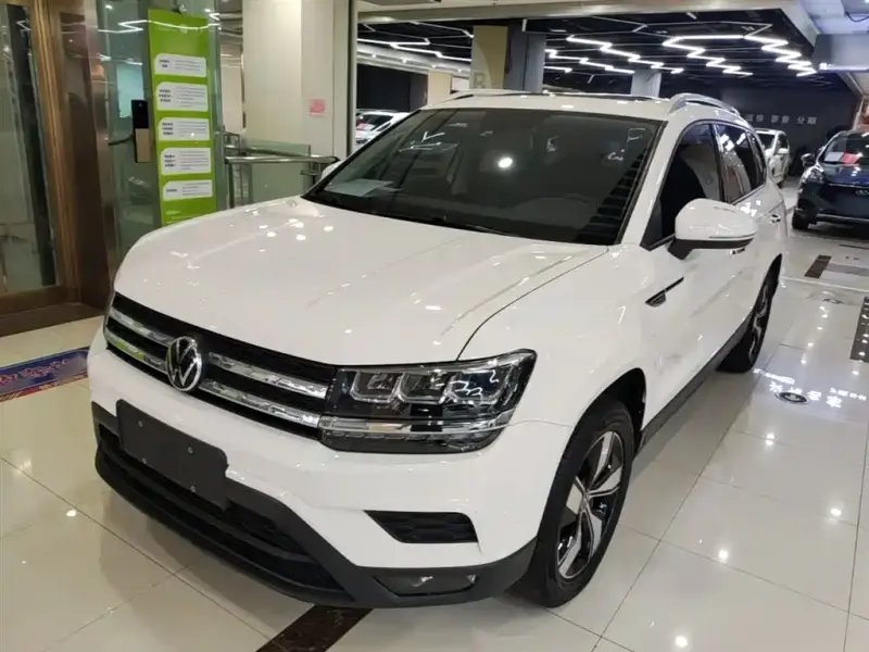 Volkswagen Tharu