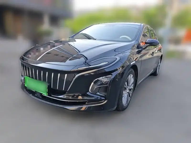 Hongqi E-QM5