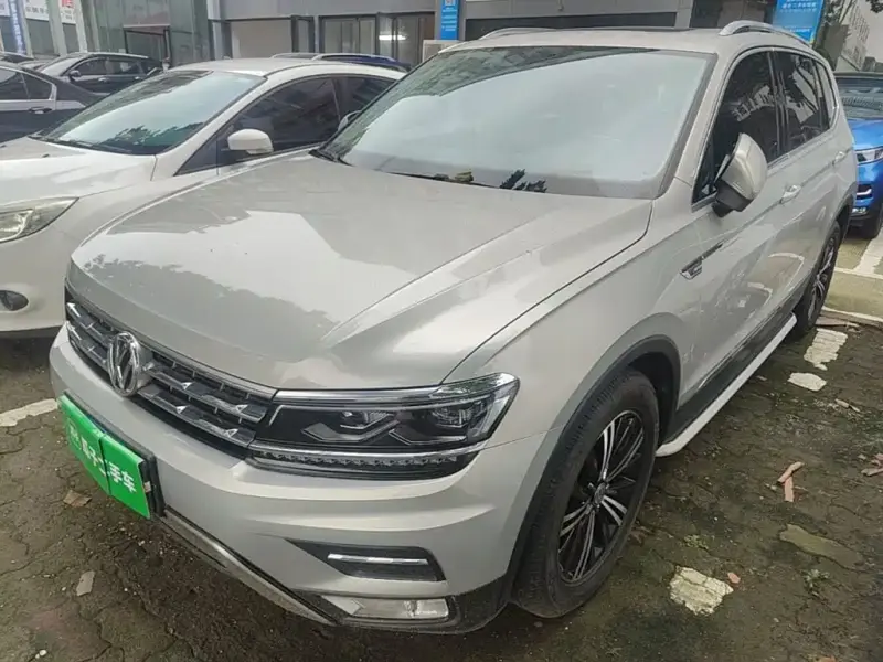 Volkswagen Tiguan L