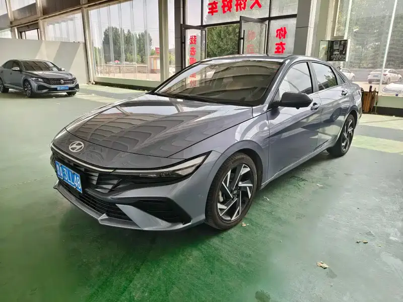 Hyundai Elantra