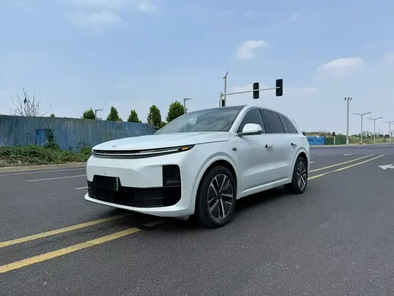 Li Auto L6