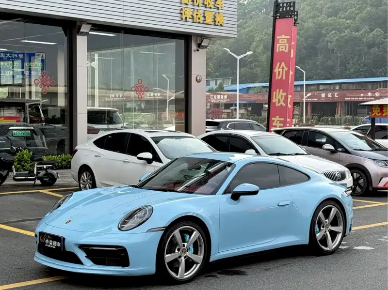Porsche 911