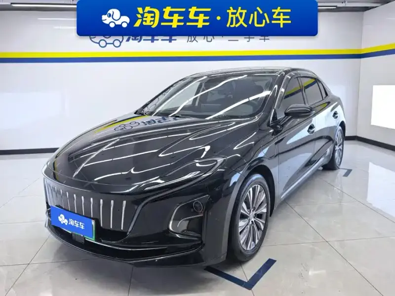 Hongqi E-QM5