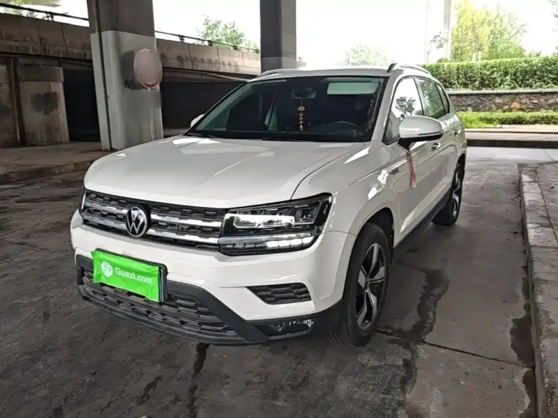 Volkswagen Tharu