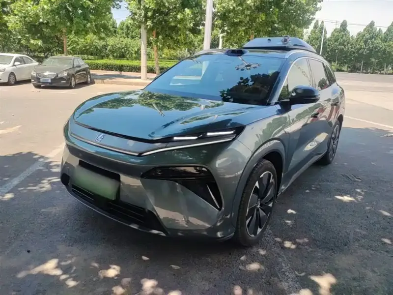 BYD Tang L