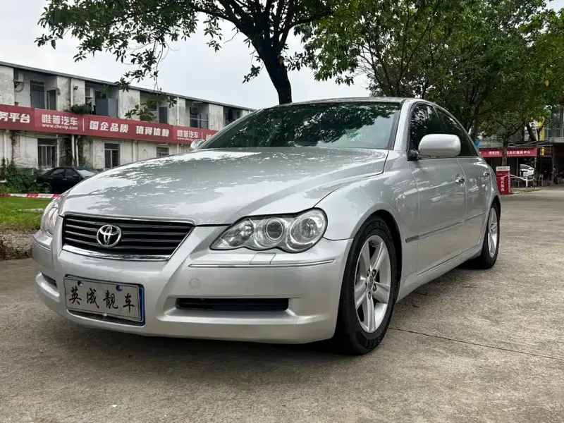 Toyota Reiz