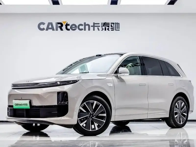 Li Auto L6