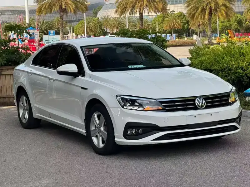 Volkswagen Lamando