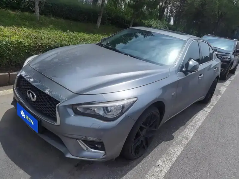 Infiniti Q50L