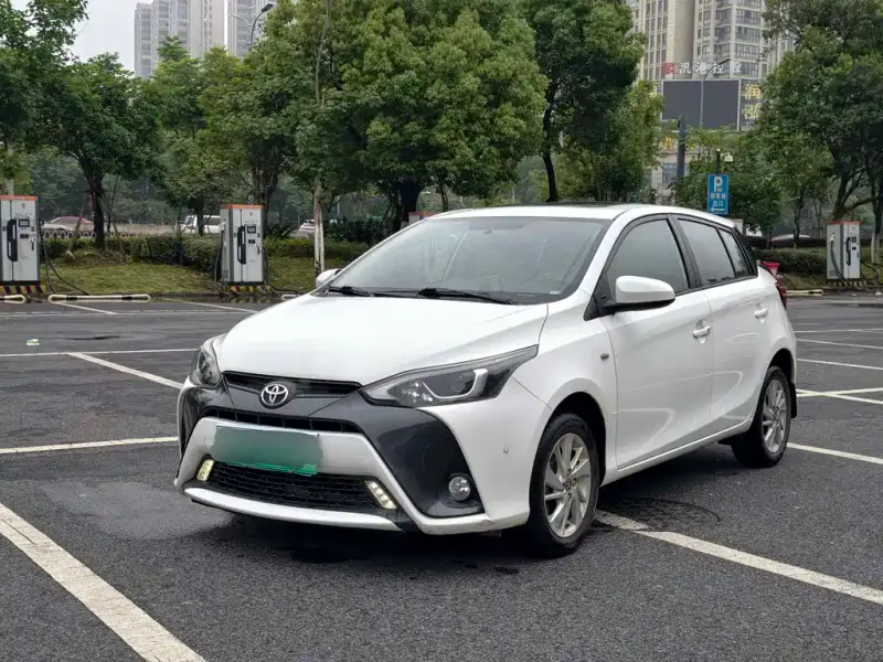 Toyota Yaris L