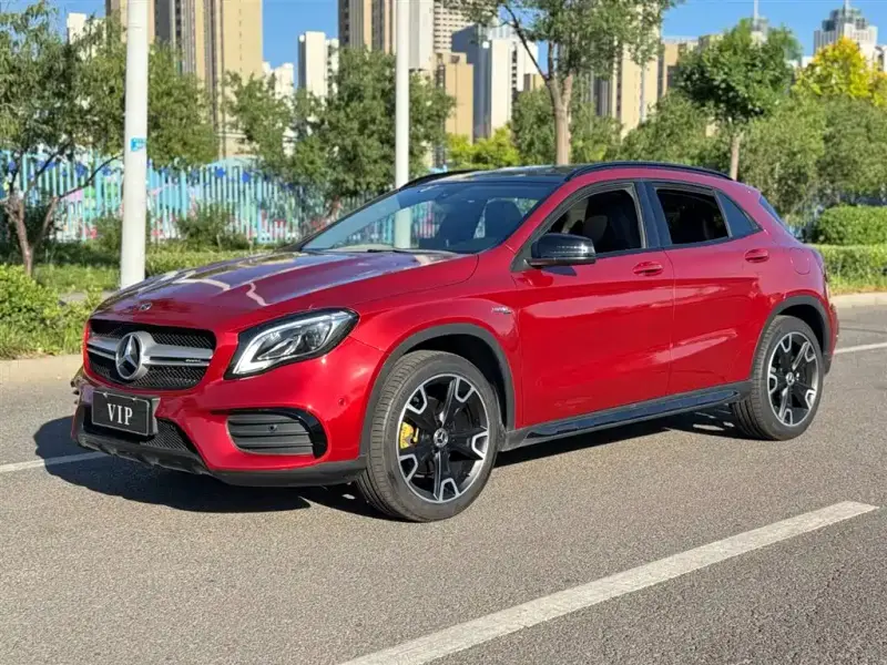 Mercedes-Benz GLA