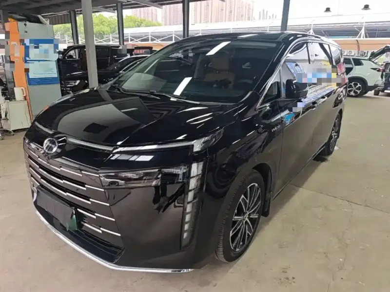GAC Motor E8 PHEV