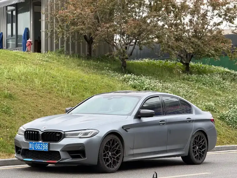 BMW M5