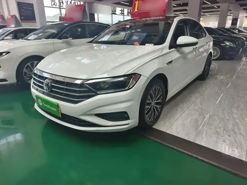 Volkswagen Sagitar