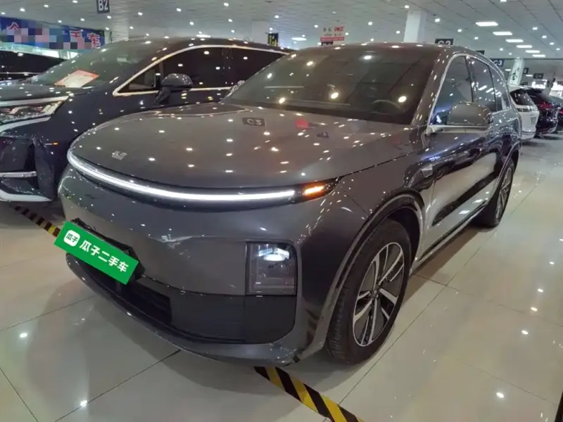 Li Auto L6