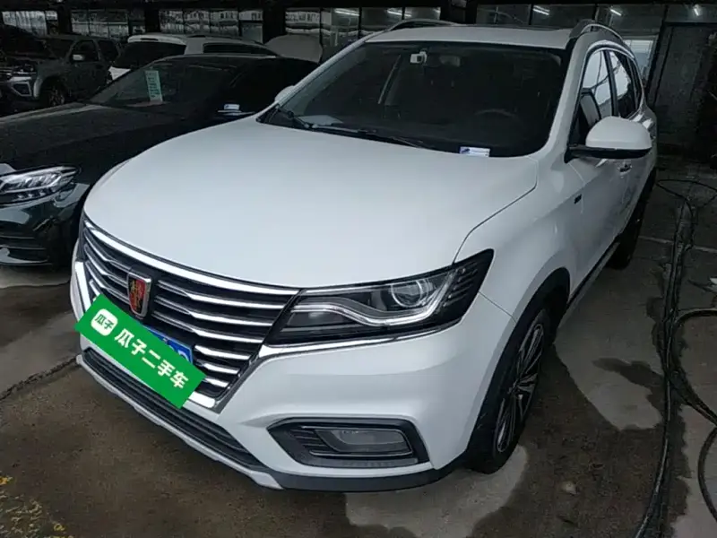 Roewe MG HS (RX5)