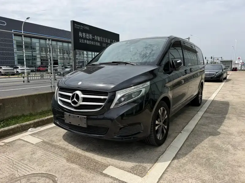 Mercedes-Benz V-Class