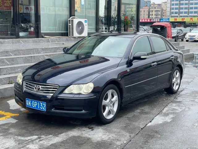 Toyota Reiz