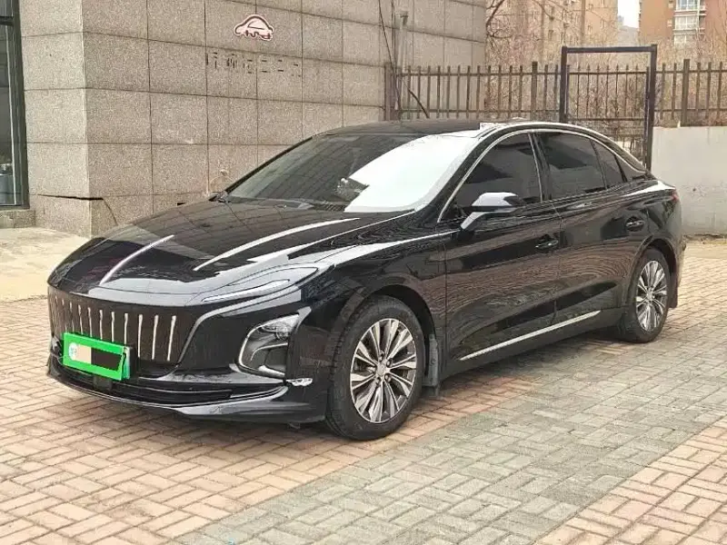 Hongqi E-QM5
