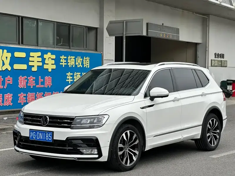 Volkswagen Tiguan L