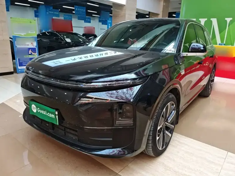 Li Auto L6