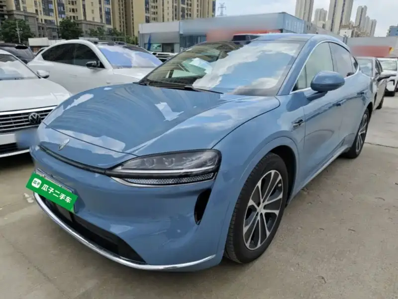 Luxeed Zhijie R7