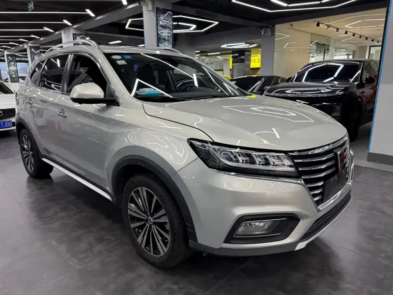Roewe MG HS PHEV (RX5 New Energy)