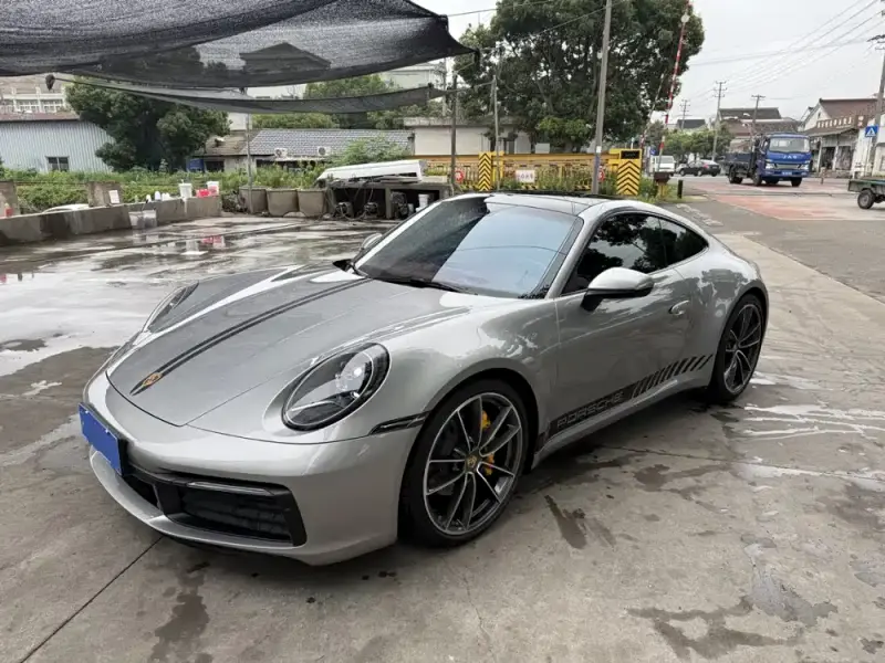 Porsche 911