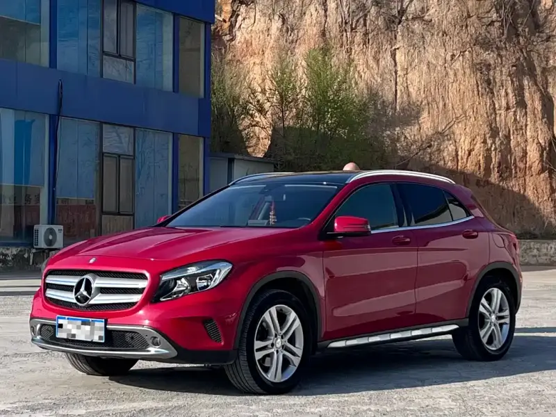 Mercedes-Benz GLA
