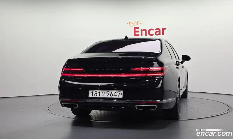 Genesis G90