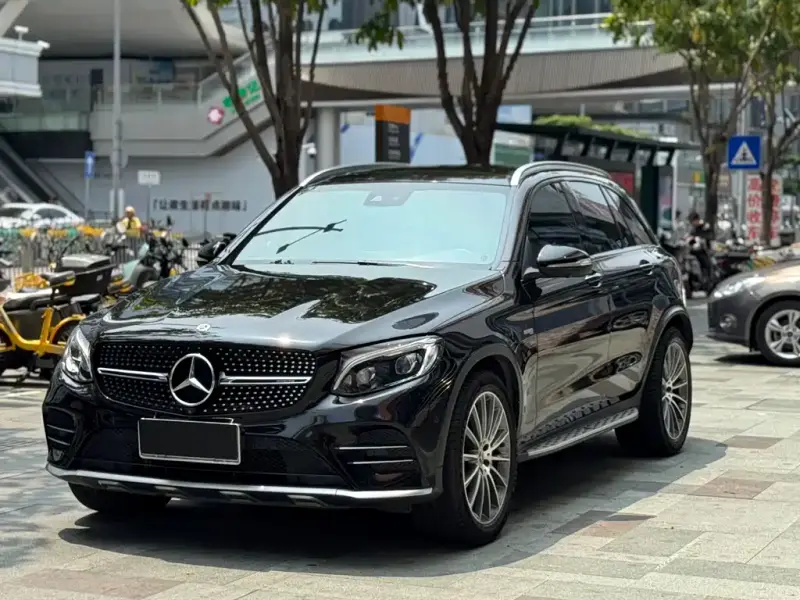 Mercedes-Benz GLC AMG