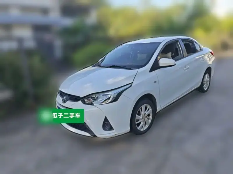Toyota Yaris L