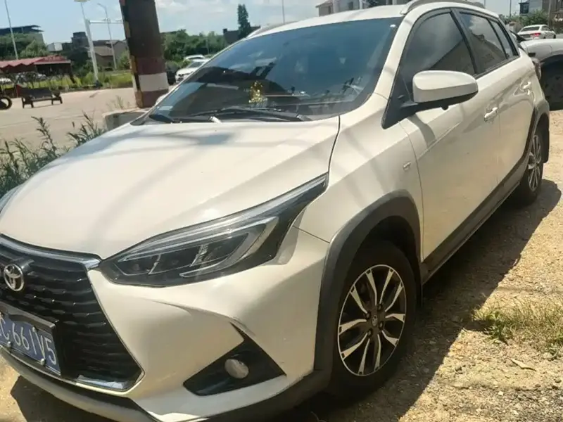 Toyota Yaris L