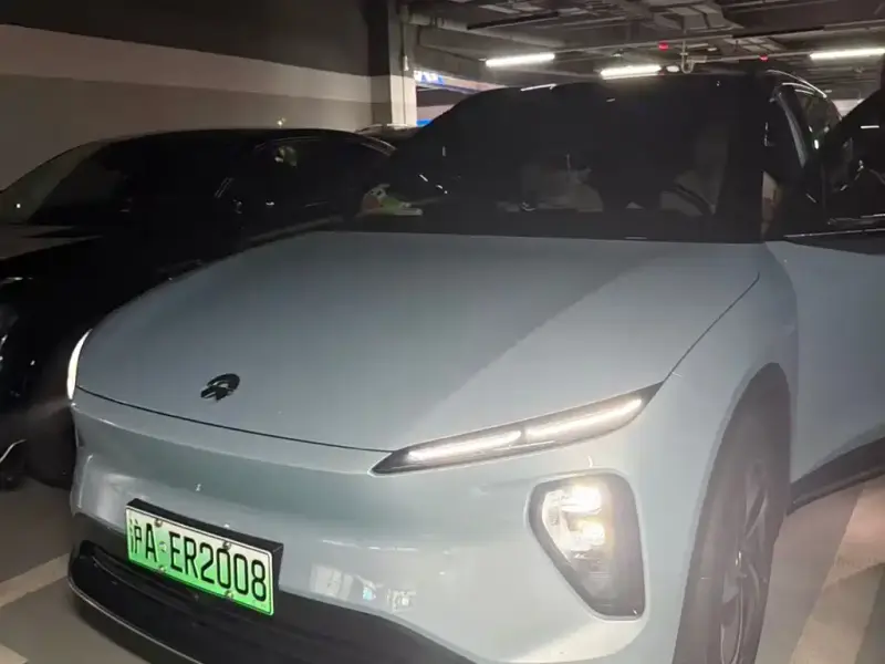 NIO ES6