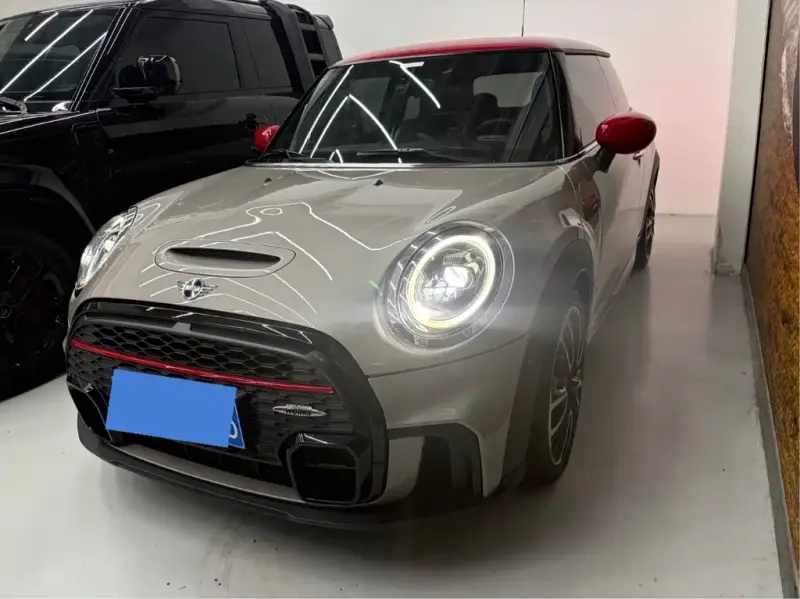 MINI JCW